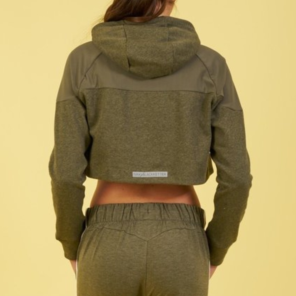 NEW Gymshark Nikki B Cropped Surface Hoodie Dark Olive XS - Picture 2 of 5
